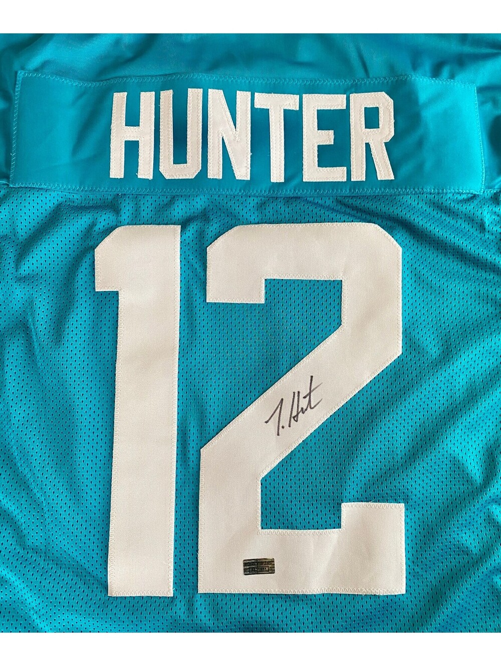 Travis Hunter Signed Jersey With COA (2371851)